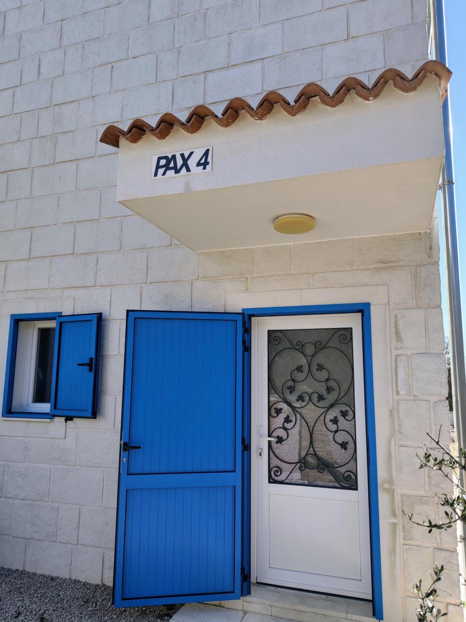 Pax Houses Vrh  Rom bilde